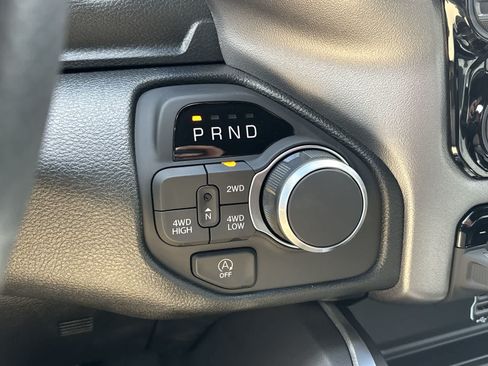 New 2026 RAM 1500 Express AWD/4WD image 23