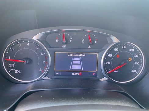 Used 2023 Chevrolet Blazer LT image 17