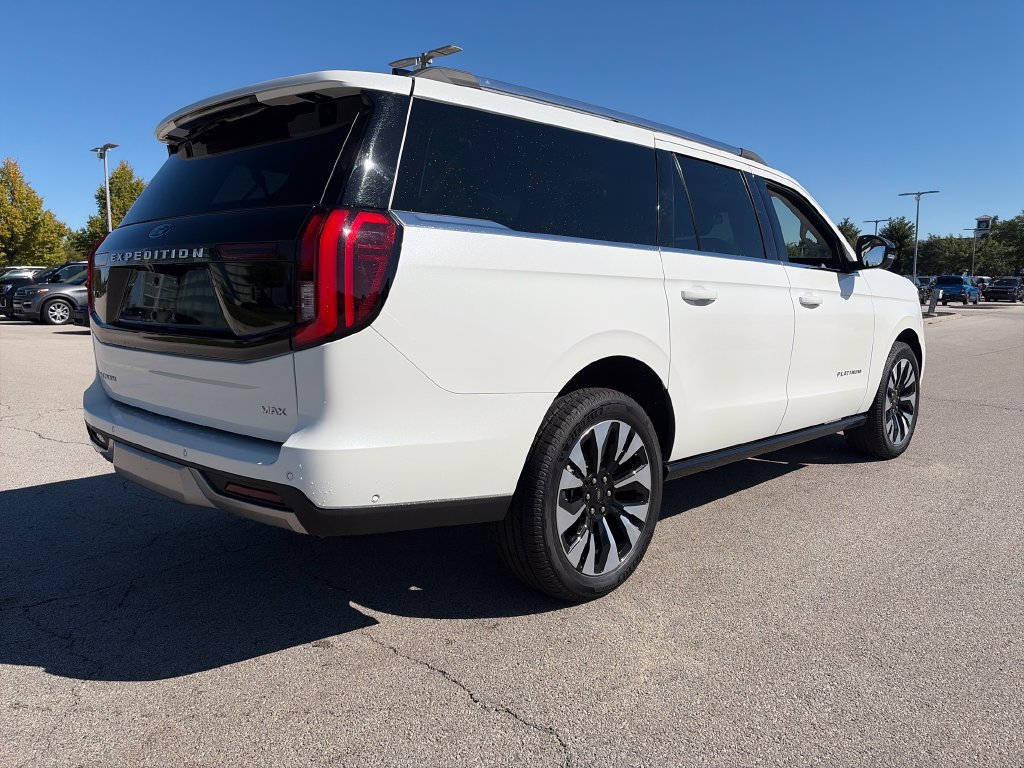Used 2025 Ford Expedition Max Platinum w/ Driver's Package AWD/4WD image 9