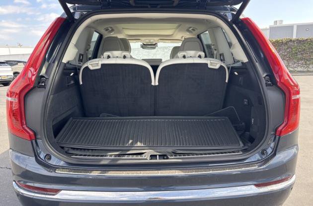 Used 2023 Volvo XC90 B6 Plus w/ Protection Package Premier AWD/4WD image 12