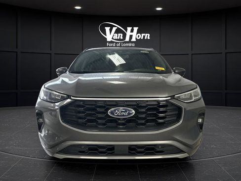 Certified 2025 Ford Escape ST-Line Elite w/ Premium Technology Package image 11