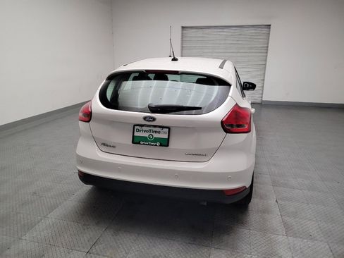 Used 2018 Ford Focus Titanium w/ Titanium Technology Package FWD image 7