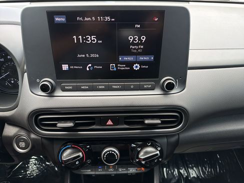 Used 2023 Hyundai Kona SEL FWD image 20