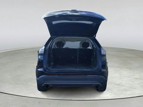 Used 2017 Ford Edge Titanium image 12