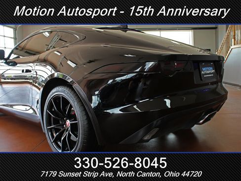 Used 2020 Jaguar F-TYPE Coupe RWD image 8