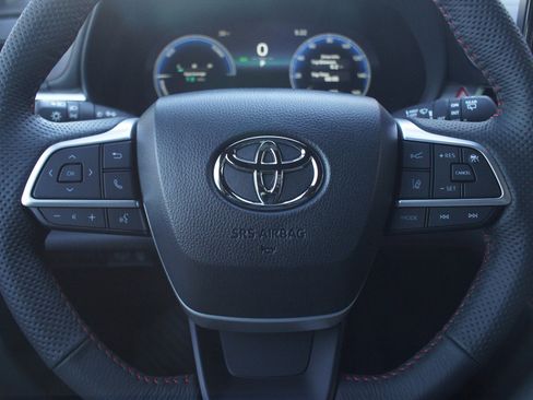 Used 2026 Toyota Sienna XSE image 32