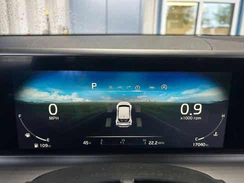 Used 2024 Kia Seltos S image 16