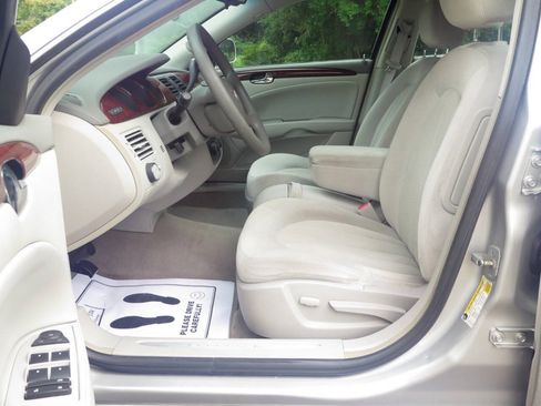 Used 2007 Buick Lucerne CX FWD image 10