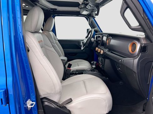 Used 2023 Jeep Gladiator Mojave w/ LED Lighting Group image 17