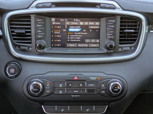 Used 2017 Kia Sorento EX image 14