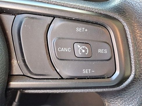 Used 2021 Jeep Gladiator Sport image 22