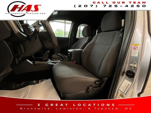 Used 2019 Toyota Tacoma TRD Sport AWD/4WD image 11