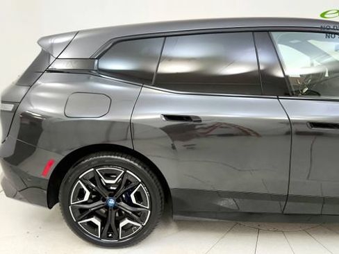 Used 2024 BMW iX xDrive50 w/ Sport Package AWD/4WD image 30