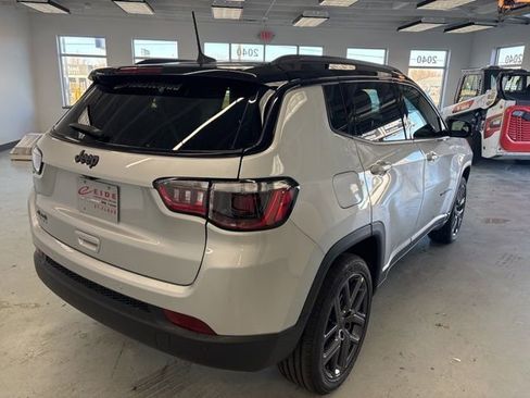 New 2026 Jeep Compass Limited AWD/4WD image 7