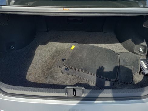 Certified 2023 Lexus ES 250 w/ Premium Package AWD/4WD image 9