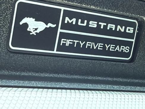 Used 2020 Ford Mustang GT w/ Black Accent Package RWD image 22