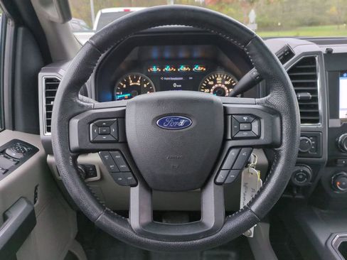 Used 2016 Ford F150 XLT w/ Equipment Group 302A Luxury image 24