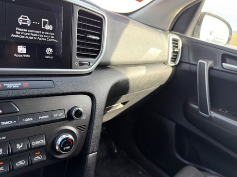 Used 2020 Kia Sportage LX w/ LX Popular Package image 34