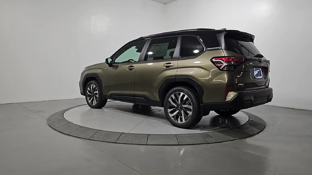 New 2026 Subaru Forester Touring AWD/4WD image 3