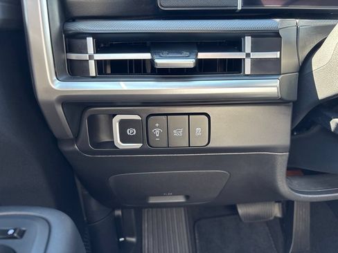 Certified 2026 Hyundai Santa Fe SE AWD/4WD image 30