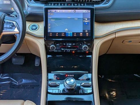 Used 2021 Jeep Grand Cherokee L Summit image 12