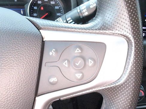 Used 2024 GMC Terrain SLE w/ Driver Convenience Package AWD/4WD image 17
