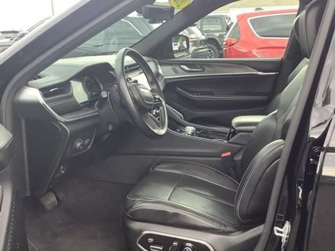 Used 2021 Jeep Grand Cherokee L Overland w/ Luxury Tech Group IV AWD/4WD image 20