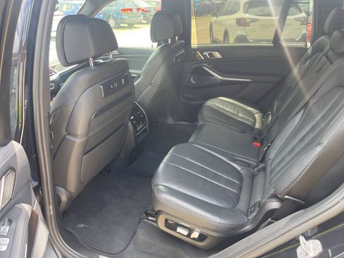 Used 2021 BMW X7 M50i AWD/4WD image 12