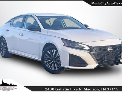 Used 2025 Nissan Altima 2.5 SV