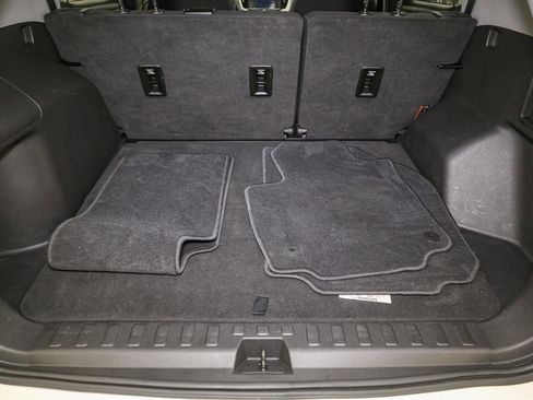 Used 2018 GMC Terrain SLE image 12