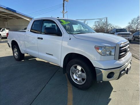 Used 2011 Toyota Tundra w/ TRD Off-Road Package image 5