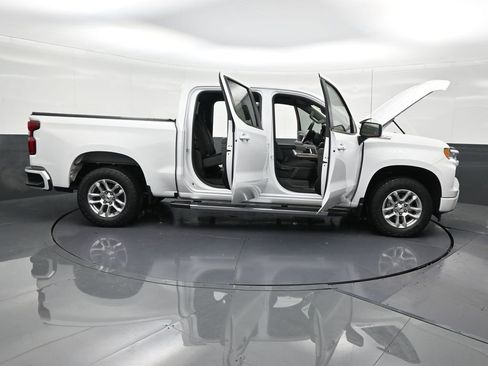 Used 2023 Chevrolet Silverado 1500 RST w/ Z71 Off-Road Package image 33