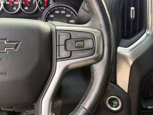 Used 2021 Chevrolet Silverado 1500 LT Trail Boss w/ Convenience Package II AWD/4WD image 12