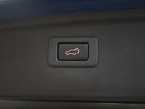 Used 2019 Subaru Outback 2.5i Limited w/ Popular Package #2 image 11