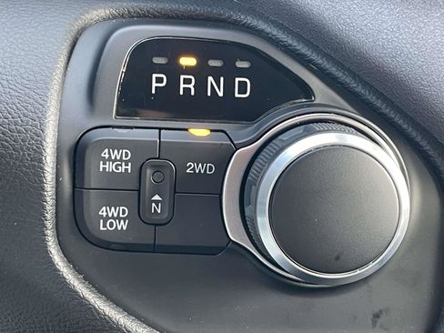 Used 2024 RAM 2500 Big Horn w/ Bed Utility Group image 8