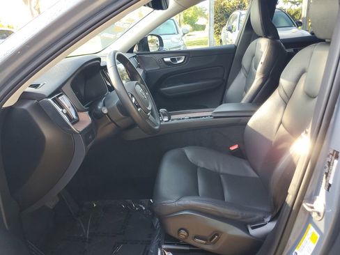 Certified 2023 Volvo XC60 B5 Plus w/ Protection Package Premier FWD image 16