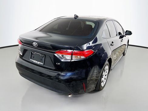 Used 2025 Toyota Corolla LE FWD image 4