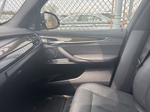 Used 2017 BMW X5 xDrive35d image 23
