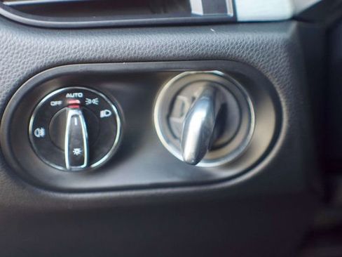 Used 2022 Porsche Macan image 29