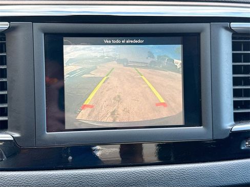 Used 2021 Chrysler Voyager Lxi image 15