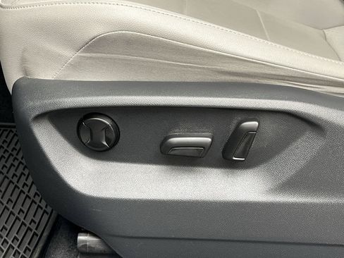 Used 2019 Volkswagen Tiguan S AWD/4WD image 12
