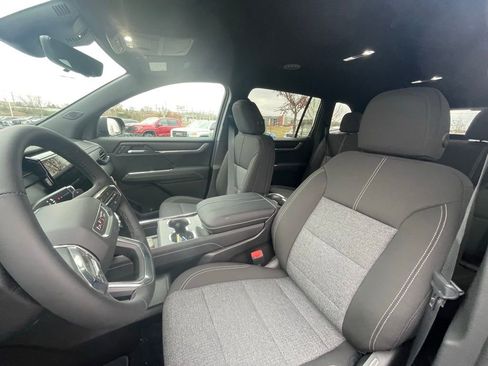 New 2026 GMC Acadia Elevation image 19