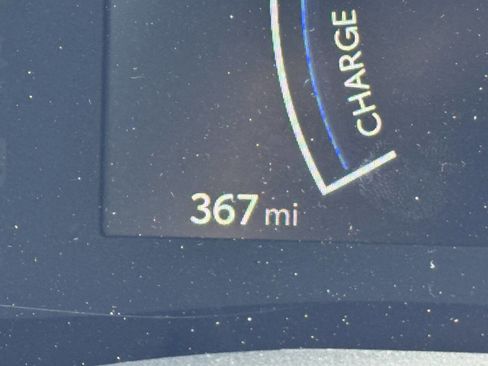 Used 2025 Toyota Camry LE image 24