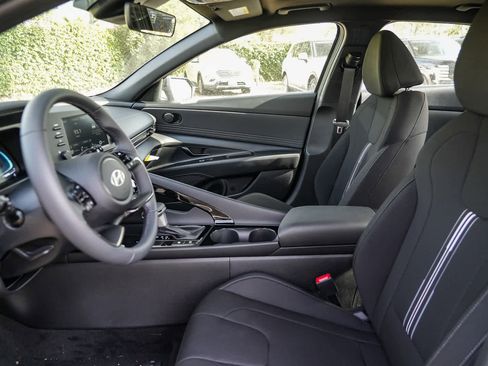 New 2026 Hyundai Elantra SEL Sport Premium image 18