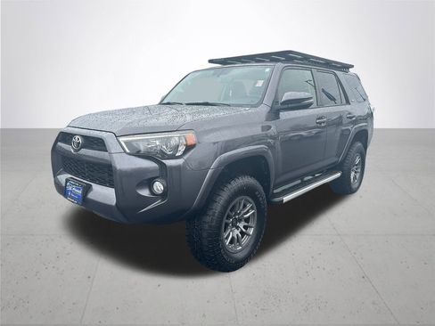 Used 2019 Toyota 4Runner SR5 Premium image 2