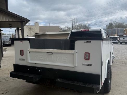 Used 2021 RAM 3500 Tradesman w/ Chrome Appearance Group AWD/4WD image 3