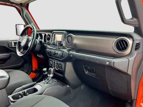 Certified 2018 Jeep Wrangler Unlimited Sport S image 26