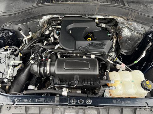 Used 2020 Ford Explorer XLT w/ Equipment Group 202A image 74