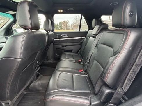 Used 2018 Ford Explorer Sport AWD/4WD image 11