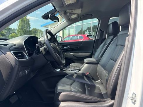 Used 2022 Chevrolet Equinox Premier FWD image 12